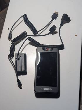 Bbsd Bbsd-t5 Osee T5 Video Monitor With Dummy Battery And Mini-hdmi To Hdmi
