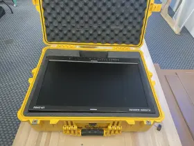 Lm2140w Fsi Flanders Scientific Monitor With Pelican Case