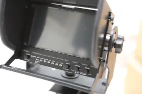 Ck-hd1300 Hitachi Hdf-700a 7 Inch Hd Color Monitor With Shade
