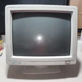 Cm2085mu Hitachi 19 Inch Rasterops Crt Rgb Video / Gaming Monitor