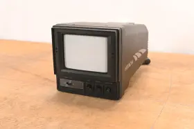 Vf-hd500 Hitachi 5 Inch Black And White Crt Viewfinder Cg01upl