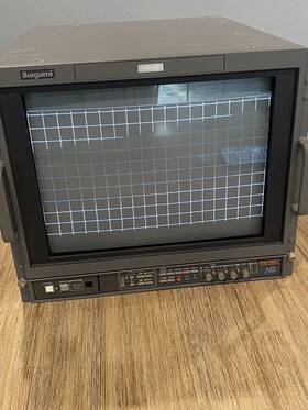 Ikegami Htm-1990r 19-inch Multi-format Color Crt Monitor - Pvm Bvm