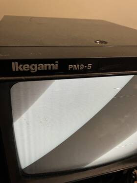 Ikegami Pm9-5 Black And White 9 Inch Monitor With Power Cord