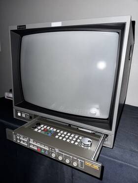 Ikegami Tm20-90rh Crt Tv Monitor Pvm 900tvl