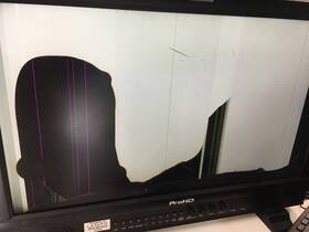 Jvc Dt-n21f Prohd Broadcast Studio Lcd Monitor For Parts/repair Read Plz