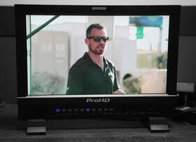 Jvc Dt-x16h Prohd 15.6 Inch Sdi Monitor