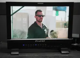 Dt-x16h Jvc Prohd 15.6 Inch Sdi Monitor