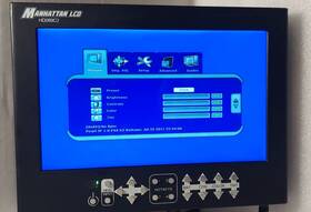 Manhattan Hd089c2 Lcd Monitor With Canon Samsung Jvc Battery Plate And Ac Adapter