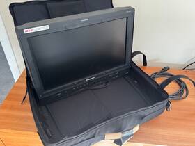 Panasonic Bt-lh1850 Widescreen Field Monitor In Portabrace Case