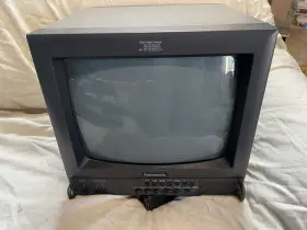 Bt-s1360y Panasonic Color Video Monitor