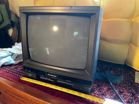 Panasonic Ct-1383y Color Video Monitor Works Great