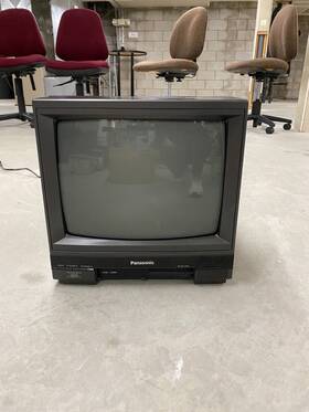Panasonic Ct-1384vy Color Video Monitor