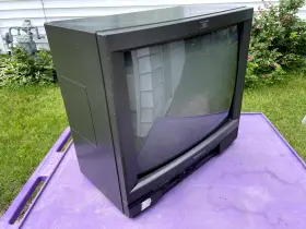 Ct-2082y Panasonic 20 Inch Crt Monitor Tv S-video Bnc Composite Retro Gaming