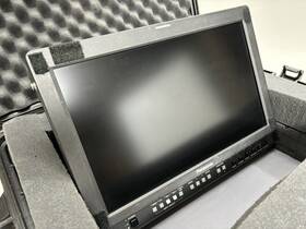 Panasonic Lh1700wp 17 Inch Professional Monitor Bt-lh1700wp - With Case