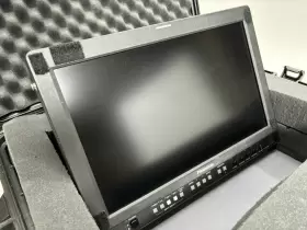 Bt-lh1700wp Panasonic Lh1700wp 17 Inch Professional Monitor - With Case