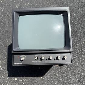 Panasonic Wv-5370 B/w Crt 8 Inch Monitor Retro Gaming Monochrome Surveillance