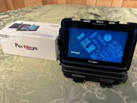 Lh5p-p Portkeys Lh5p 5.5 Inch Full Hd Touchscreen Monitor With Cage And Sunhood