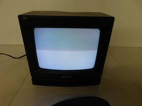 Radio Shack 16-246a 9 Inch Color Television Receiver Cat No With Remote Lhs26