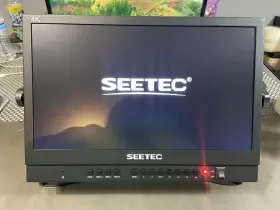 Atem156 Seetec 15.6 Inch Live Streaming Monitor 4 Hdmi Input Output Quad Display