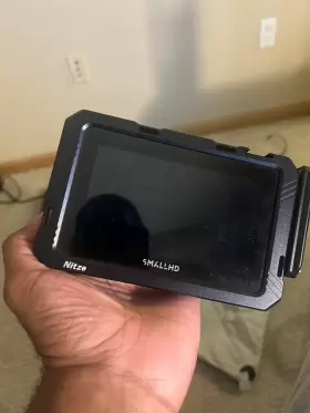 16-0526 Smallhd Cine 5 Inch 16 9 Full Hd Touchscreen On-camera Monitor #16-0526