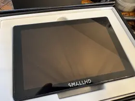 Smoncine7red Smallhd Cine 7 Touchscreen On-camera Monitor With Red Control Kit