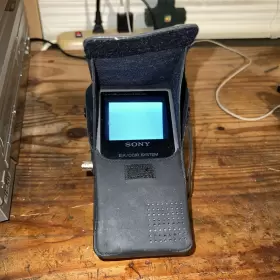 Fdm-030 Sony Watchcam Flat Display Monitor With Case And Stand