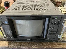 Pvm-1220 Sony Vintage Trinitron Video Monitor