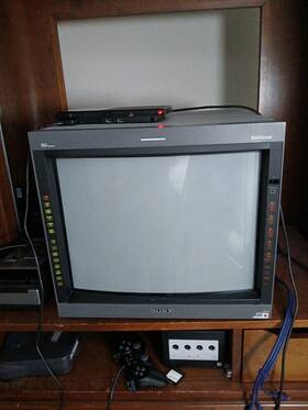 Sony Pvm-20l5 20 Inch Crt Professional Studio Grade Monitor