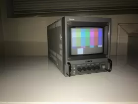 Pvm-5041q Sony Trinitron Crt Monitor Ntsc Working Good Condition