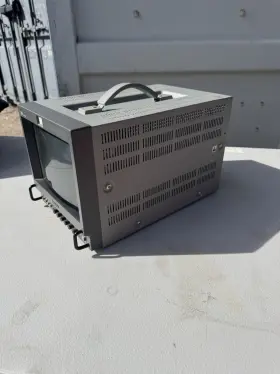 Pvm-9045qm Sony Professional Crt Video Monitor
