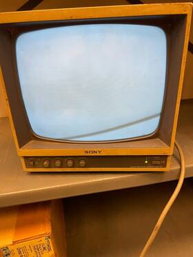 Sony Ssm-125 12 Inch Black And White Crt Broadcast Video Monitor