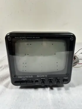 Ssm-620am Sony Vintage 6 Inch Black And White Crt Video Monitor Untested For Parts