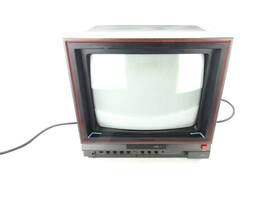 Vinten Vm613 Vicon Color Video Crt 13 Inch Monitor